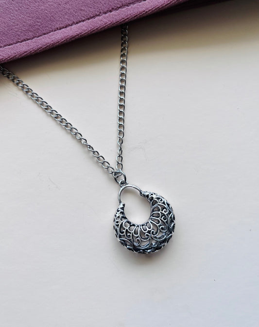 Silver Veil Necklace - Moonbeam